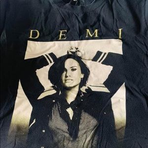 Demi Lovato Concert t shirt